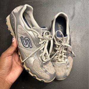 Y2K Skechers Gray and Navy Casual Lace-Up Sneakers